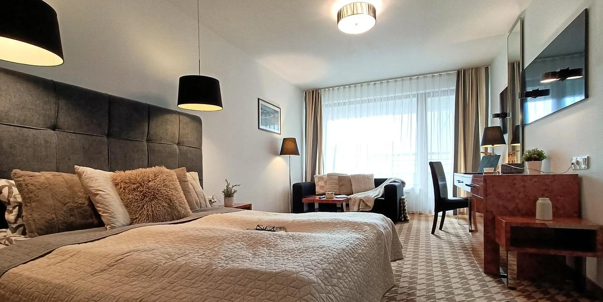 122 W Pieciogwiazdkowym Royal Tulip Sand 200M Plaza Dobruk Apartamenty Romek Kołobrzeg